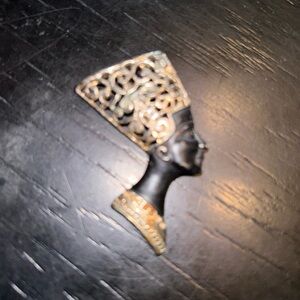 Vintage Egyptian head brooch pin